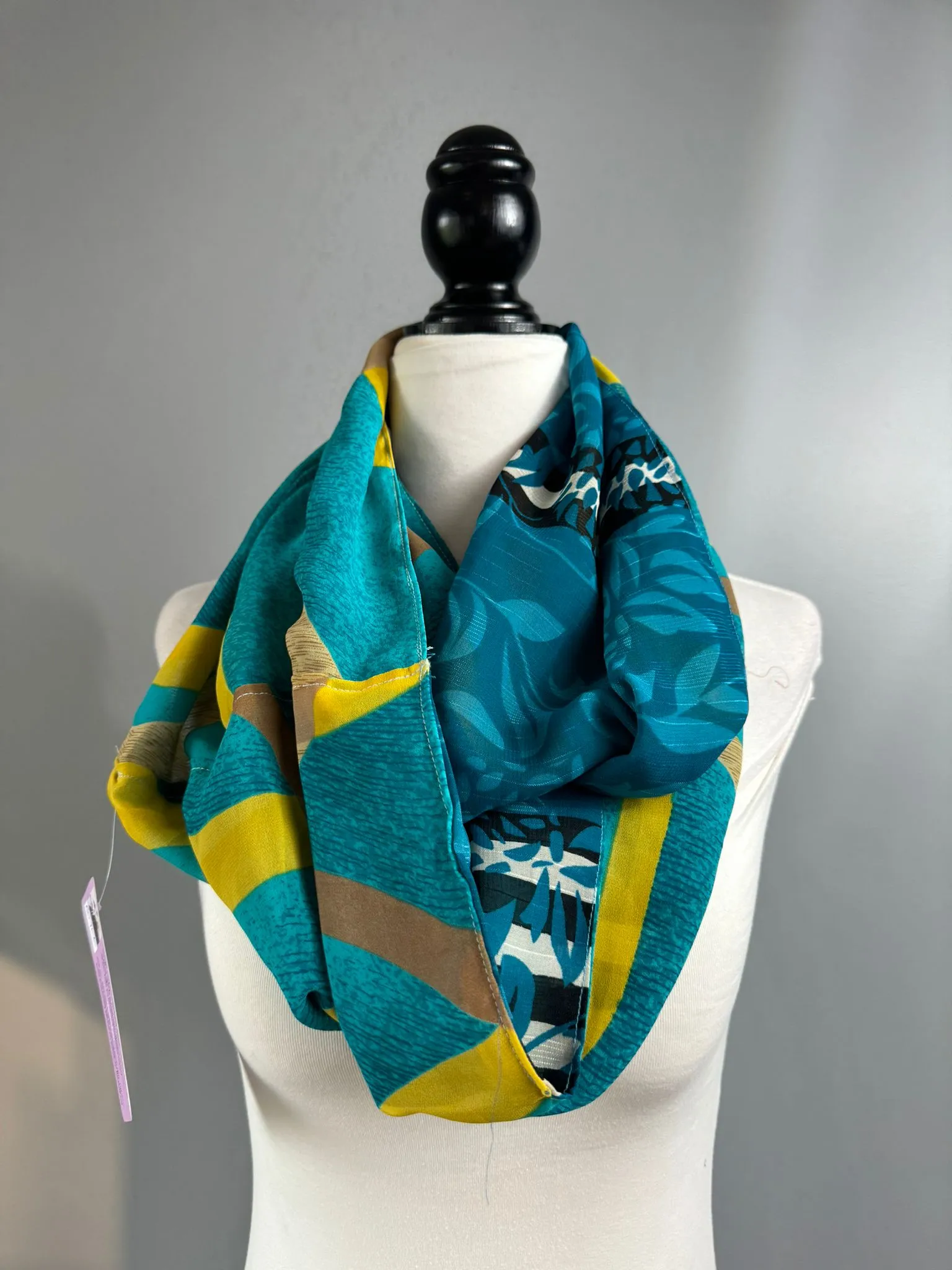 60 inch Reversible Infinity Scarf 010