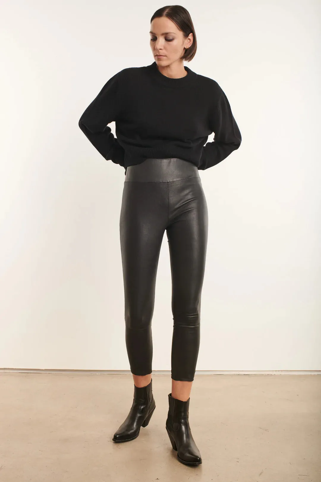 Capri Leather Legging - Black