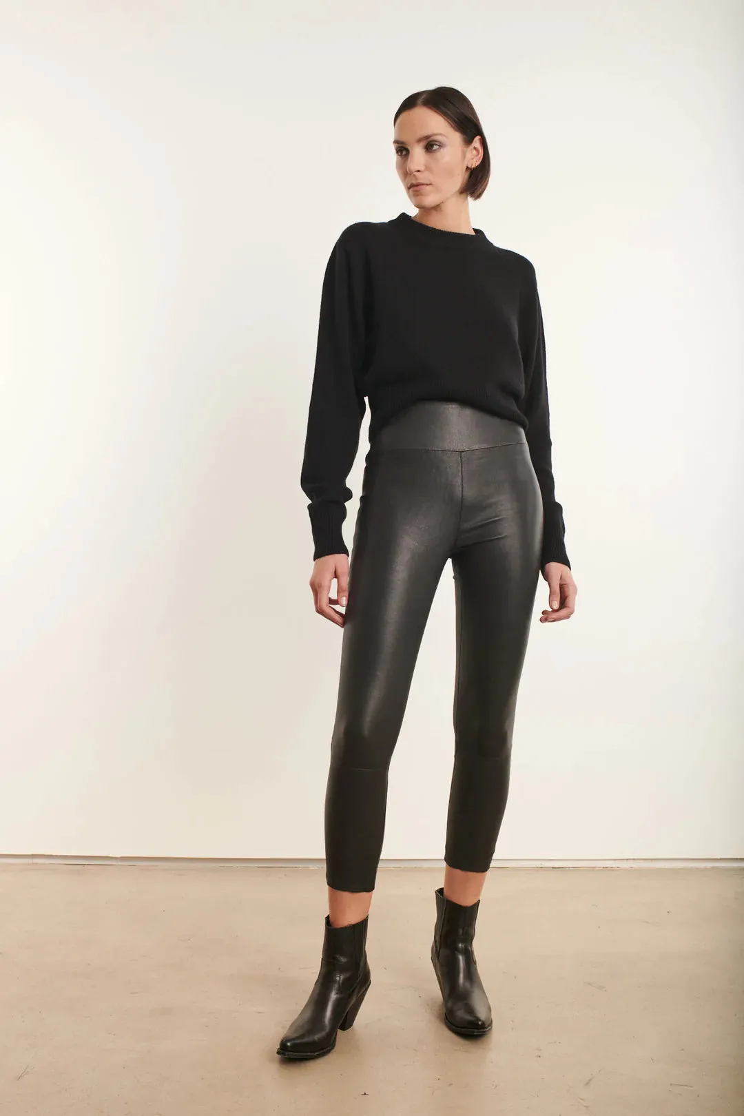 Capri Leather Legging - Black