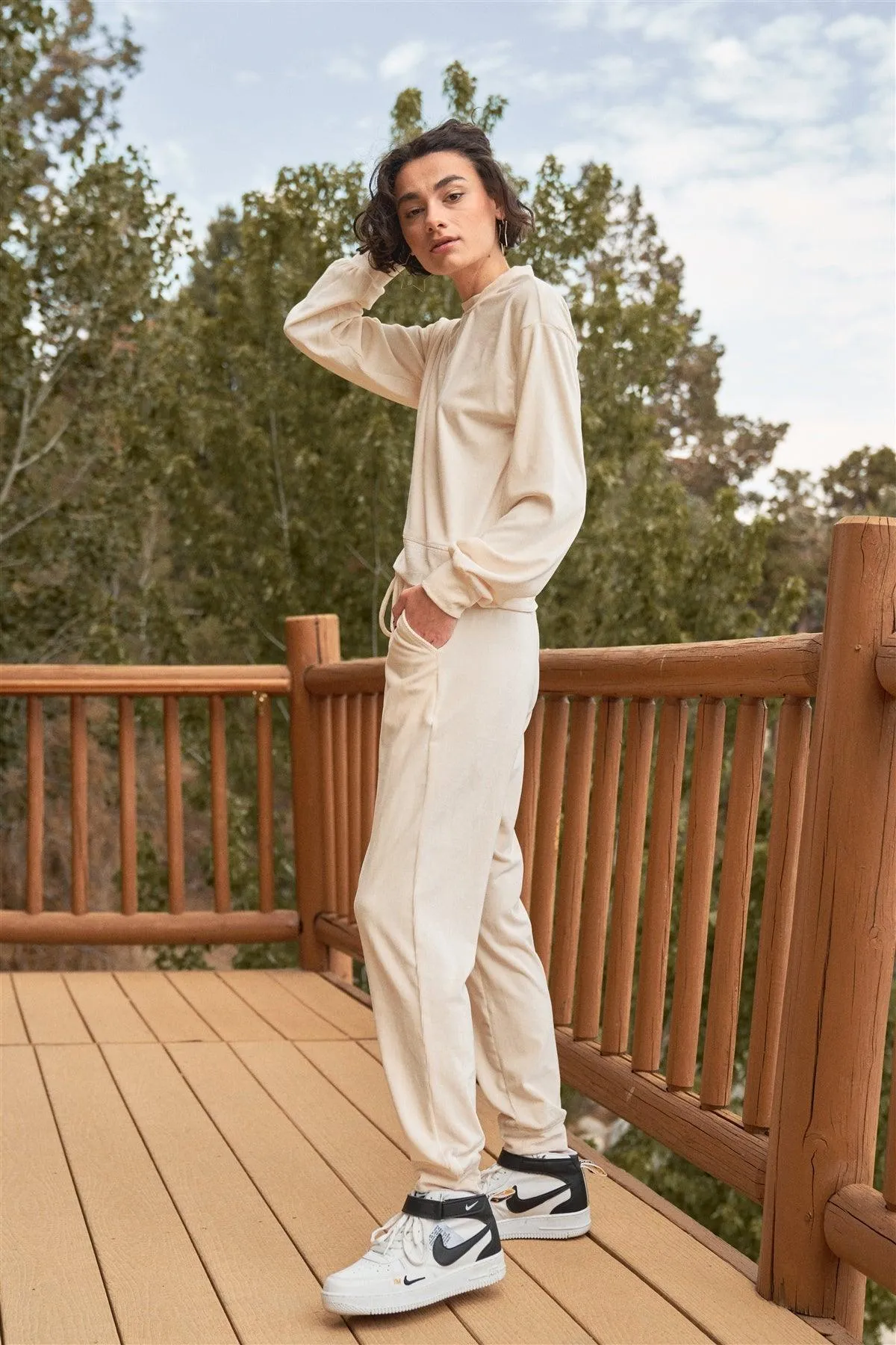 Ivory Corduroy Volume Sleeve Top & High-Waisted Pants Set /3-2-1