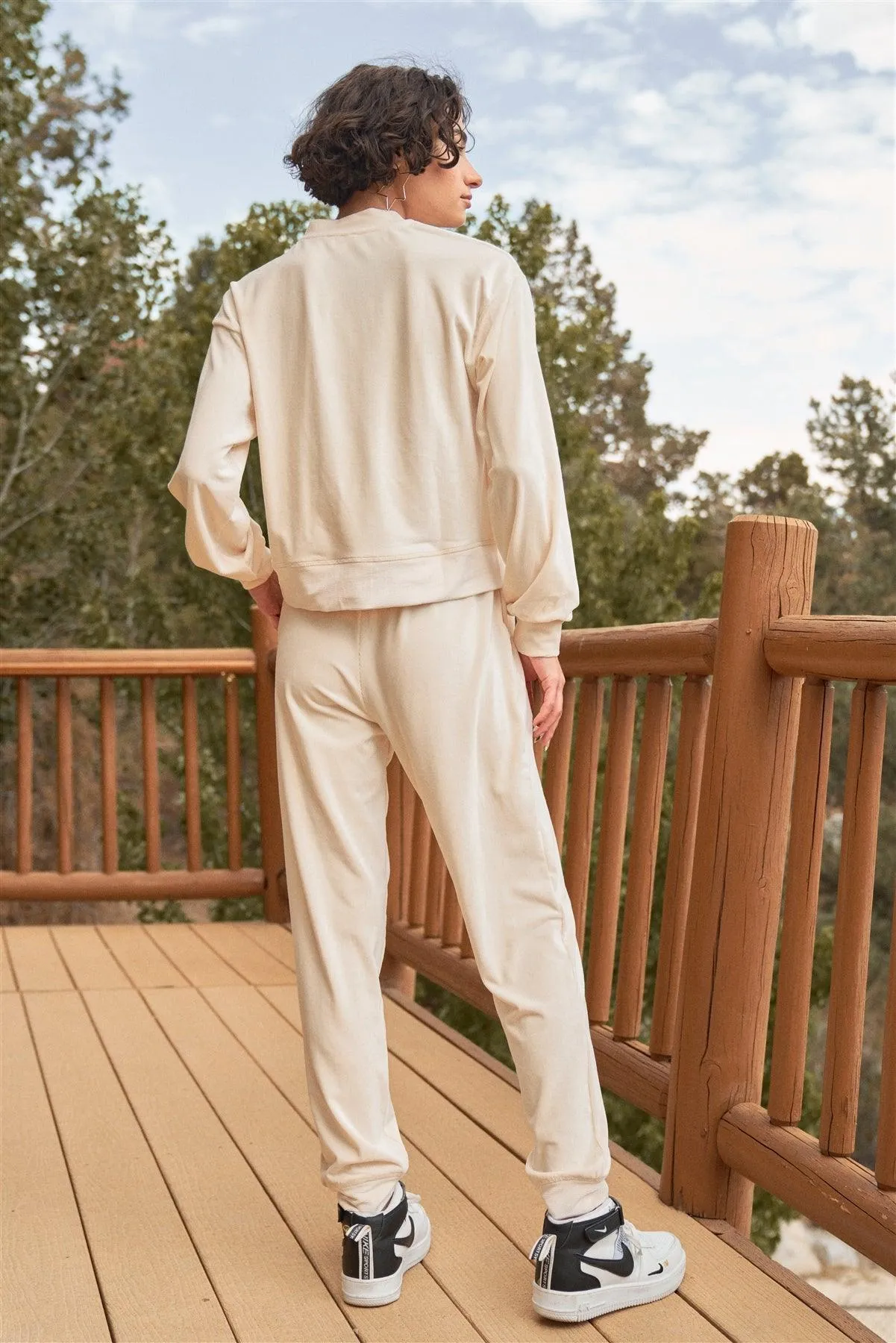 Ivory Corduroy Volume Sleeve Top & High-Waisted Pants Set /3-2-1