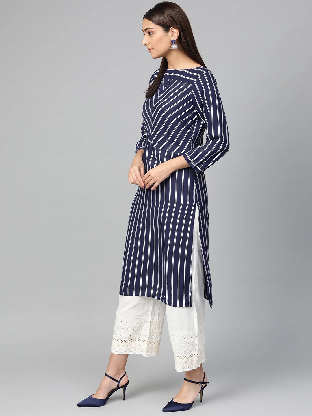 Jashvi Women Navy Blue & White Striped Straight Kurta