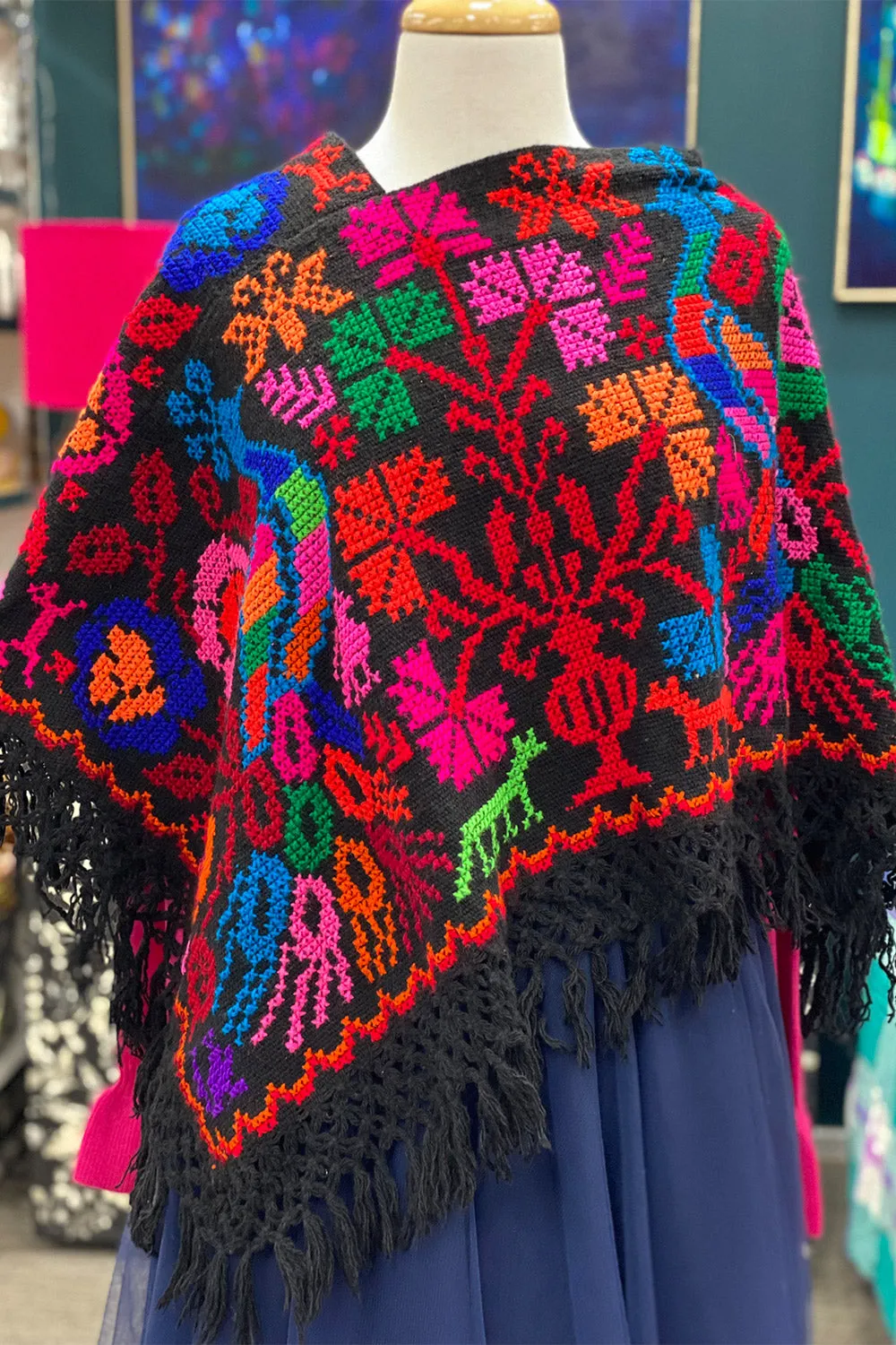 LAS NIÑAS PEACOCK PARADISE PONCHO