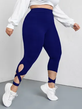 Plain Cut Out Cropped Plus Size Leggings