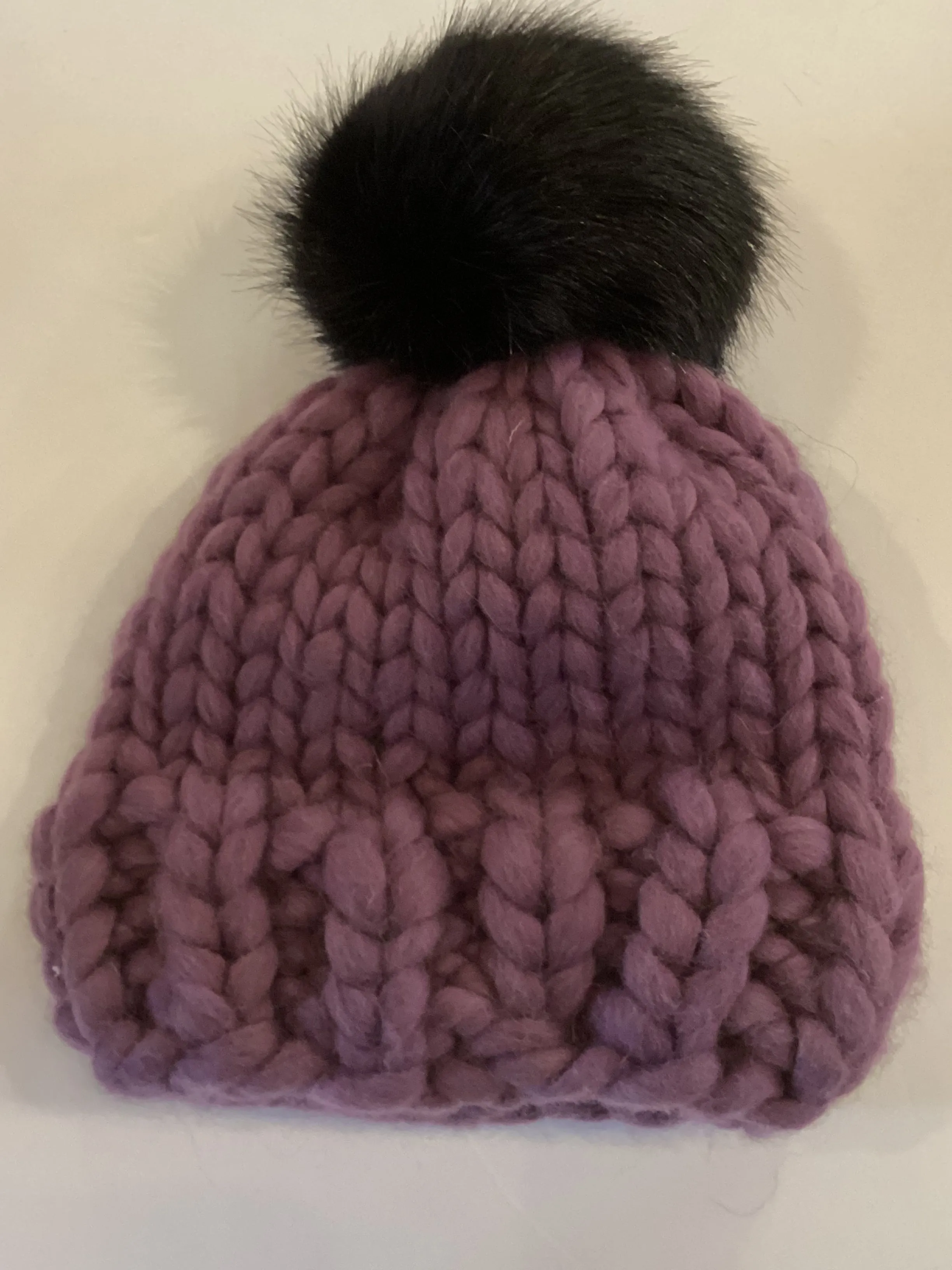 SC1-001 *Merino Wool Hat with Pom Pom