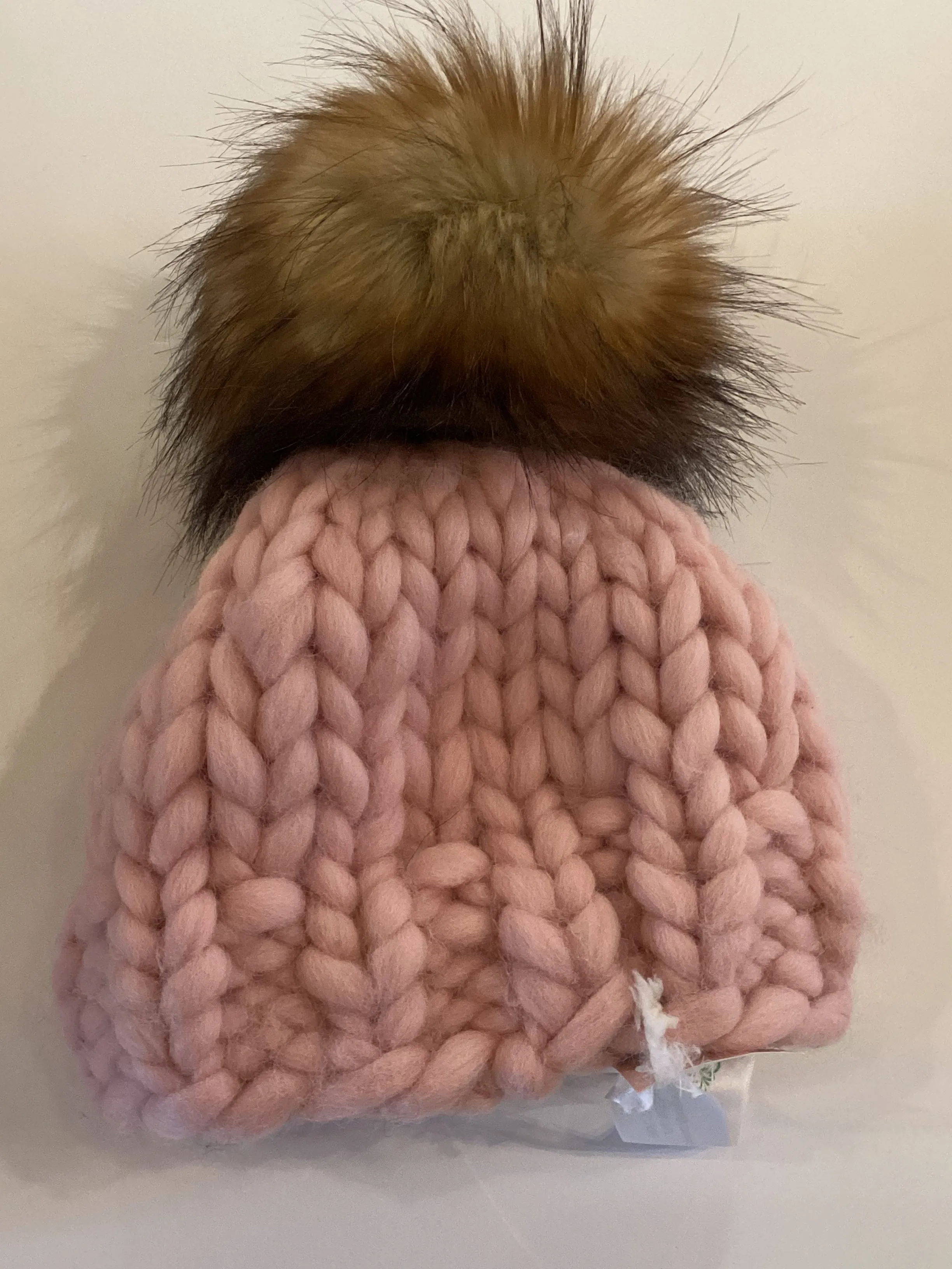 SC1-001 *Merino Wool Hat with Pom Pom