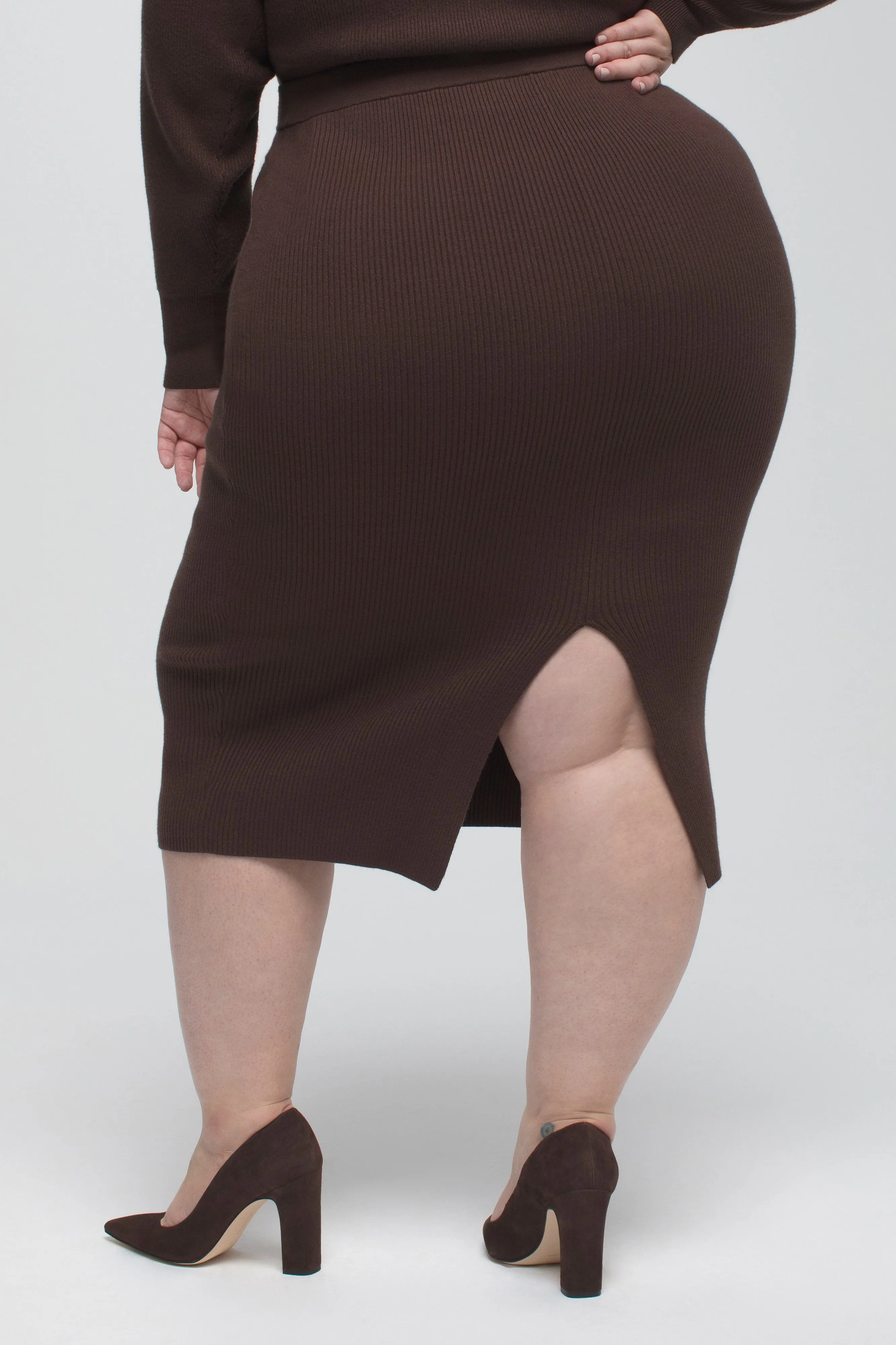 STRUT MIDI SKIRT | CHOCOLATE003