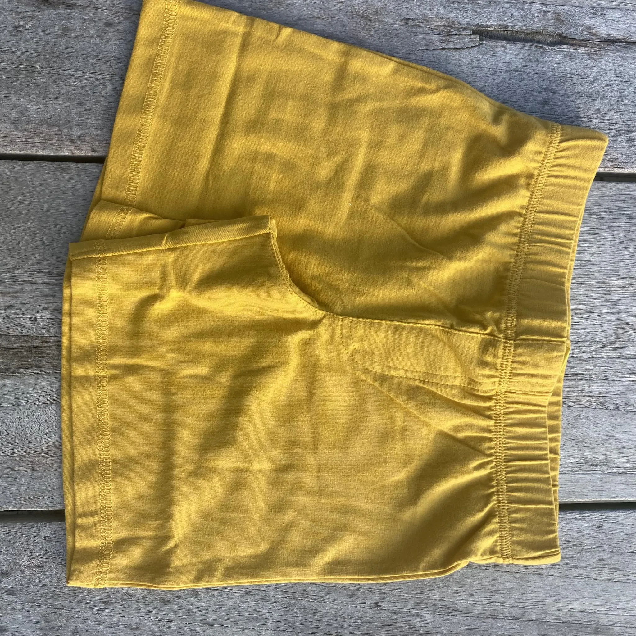 Sunset Gold/Kōura Shorts (4-6 years)