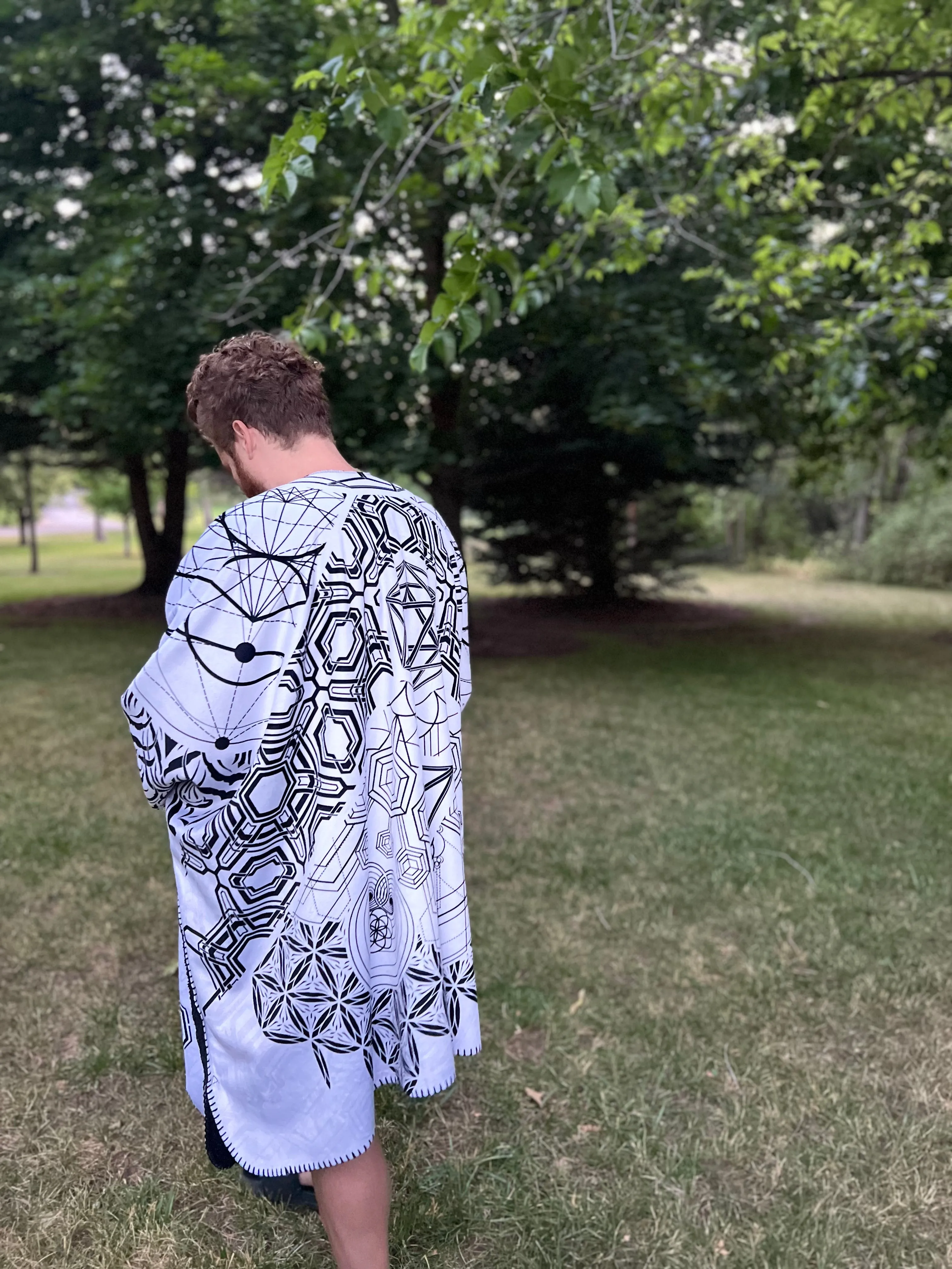 SYNC MANTLE PONCHO