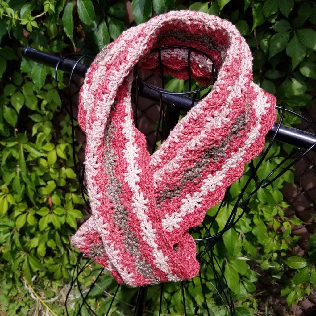 Vintage Rose Infinity Scarf Pattern